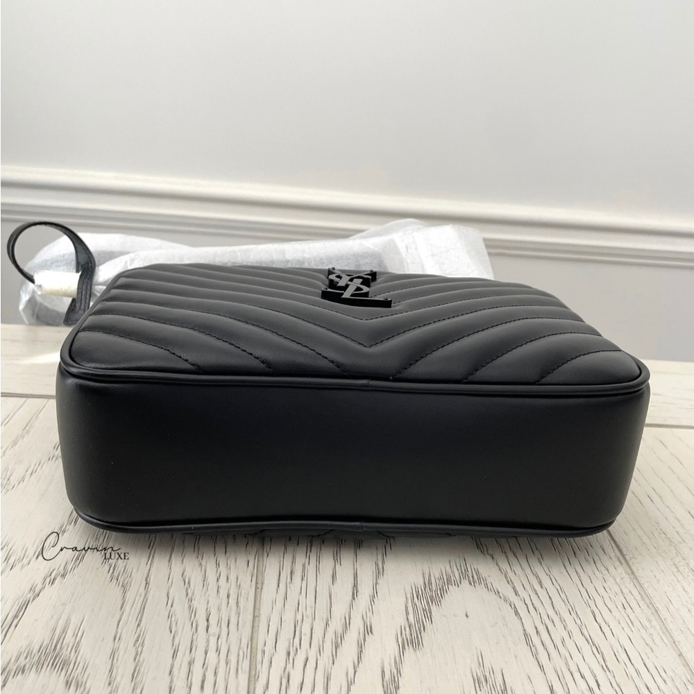 ❌❌SOLD❌❌ New Saint Laurent Lou Camera Bag Black - Picture 5 of 10